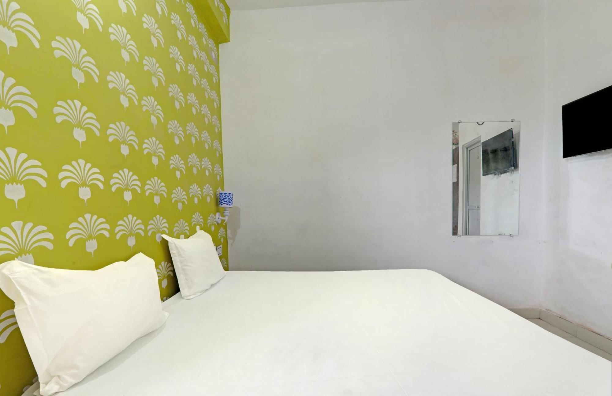 Hotel O Surya Inn Pura Raghunāth Eksteriør billede