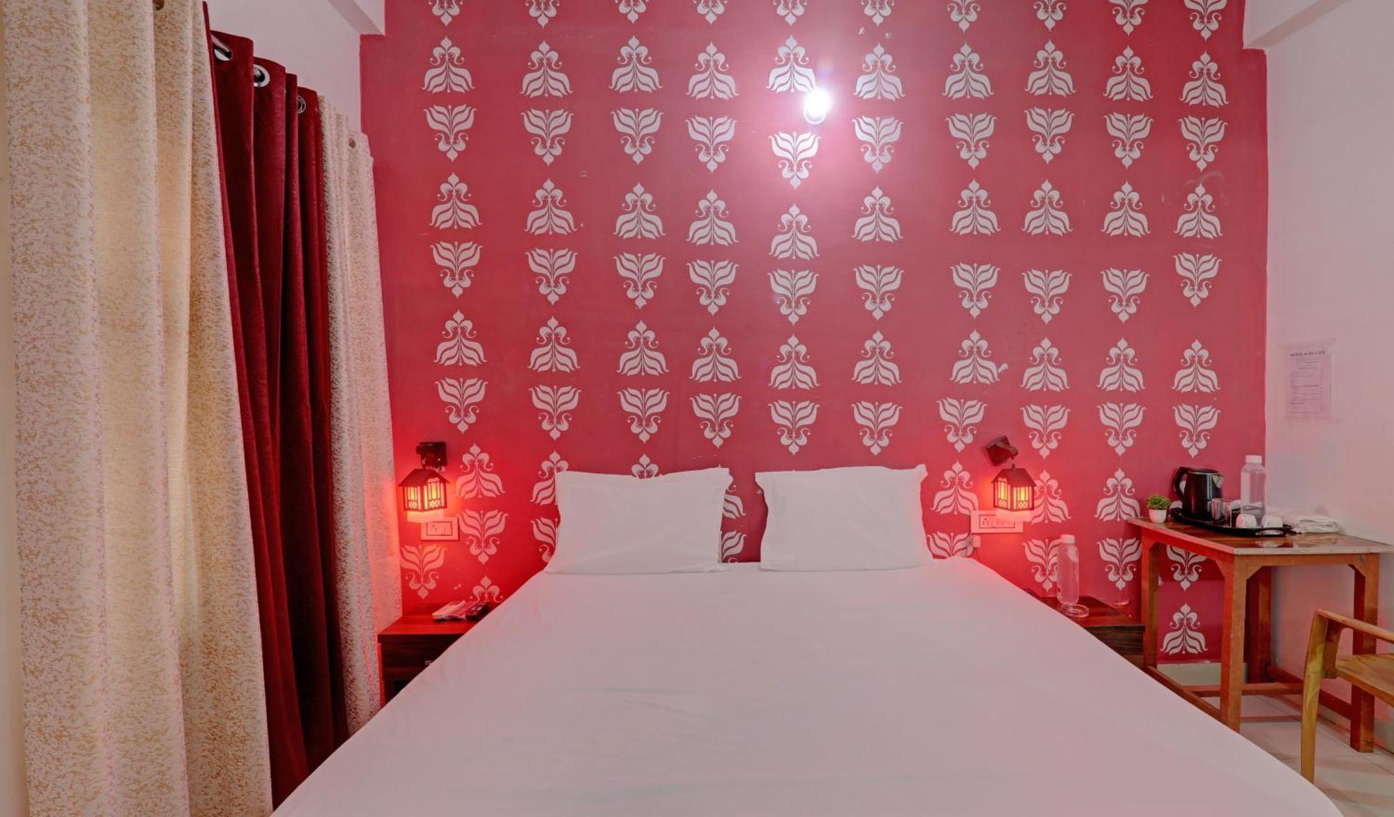 Hotel O Surya Inn Pura Raghunāth Eksteriør billede